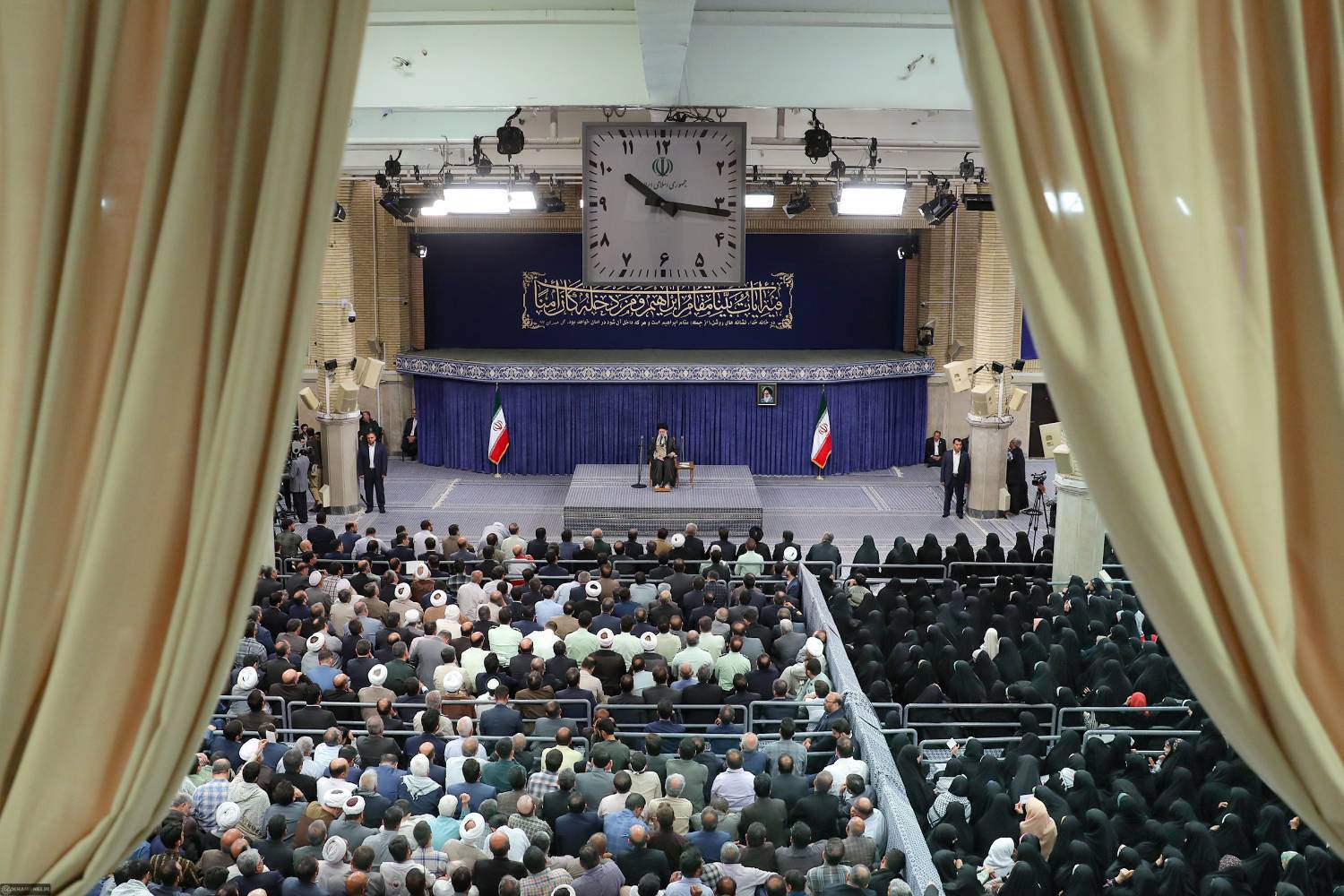 رهبر انقلاب: اگر امت اسلامی متحد بود، قضایای غزه و یمن اتفاق نمی‌افتاد
